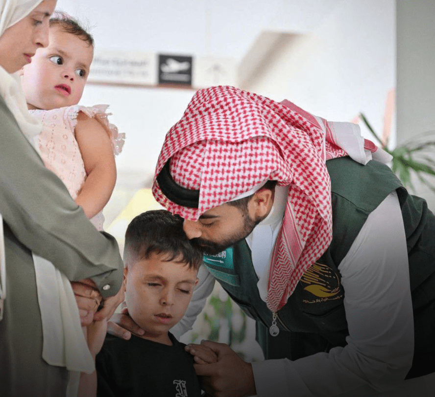 والدة الطفل الفلسطيني محمد حجازي تشكر السعودية: أتمنى عودة بصره