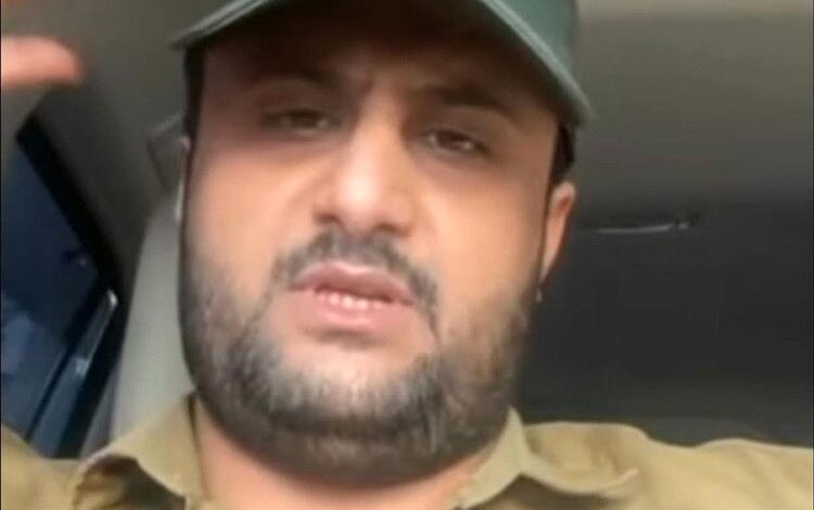 أمجد خالد بعد اقتحام منزله في التربة يتوعد بنشر فيديوهات للقاءات مع قيادات الإصلاح