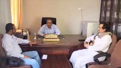 أمين عام محلي شبوة يطلع على خطط مكافحة الأمراض الوبائية بمكتب الصحة بالمحافظة