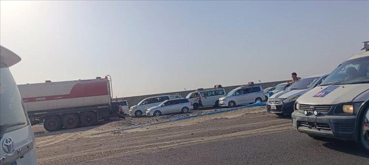 إيقاف موكب “مليونية العدالة” قبيل وصوله إلى عدن للمطالبة بالكشف عن مصير المقدم علي عشال