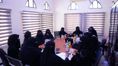 اتحاد نساء اليمن ساحل حضرموت يختتم جلسات النقاش لتحليل النوع الاجتماعي بمراكز خدمات العدالة
