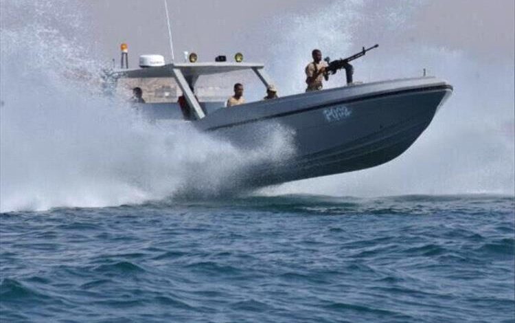 استذكار موقف وطني بارز للقيادة اليمنية في استعادة جزيرة حنيش