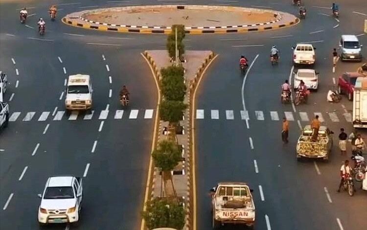 المخا.. من قرية نائية إلى مدينة نابضة بالحياة بجهود طارق صالح