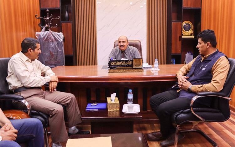 المدير باعباد يطلع على التدخلات الجديدة لعدد من المشاريع والبرامج لمنظمة رحمة حول العالم مكتب اليمن