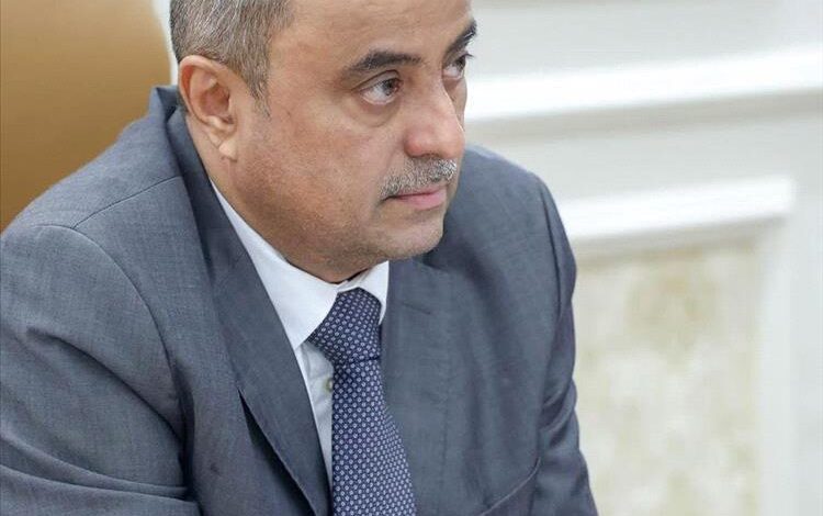 بن بريك: لا نطلب من الناس الصبر.. بل نُلزم أنفسنا بالإنجاز
