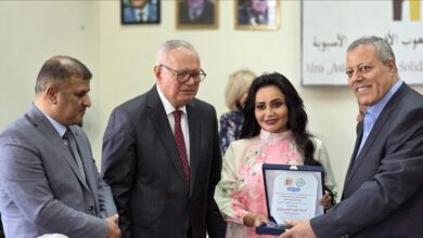 تكريم الصحفي فتحي بن لزرق ضمن نخبة إعلامية عربية وآسيوية في القاهرة