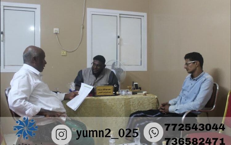 حقان وبلكسح يشيدان بمبادرة فريق يمن التطوعي في توزيع كسوة العيد للاسر الأشد فقرا