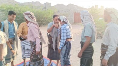 رئيس تنفيذية انتقالي أبين يؤدي صلاة عيد الأضحى المبارك مع جموع المصلين