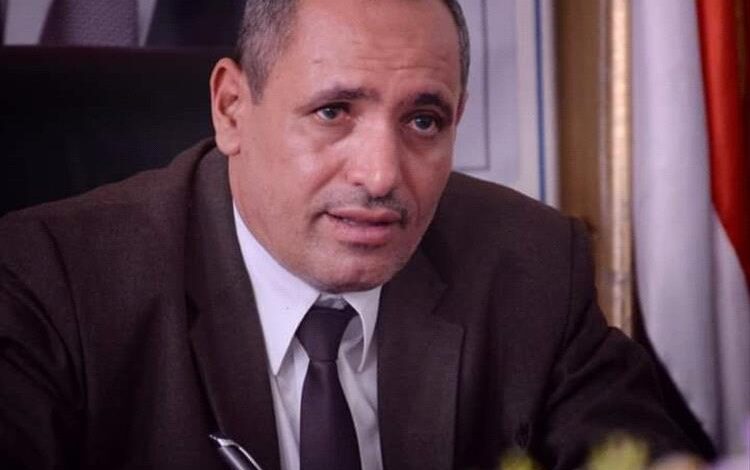 رئيس مجلس الشورى يجري اتصالا هاتفيا بوكيل أول محافظة تعز للاطمئنان على صحته