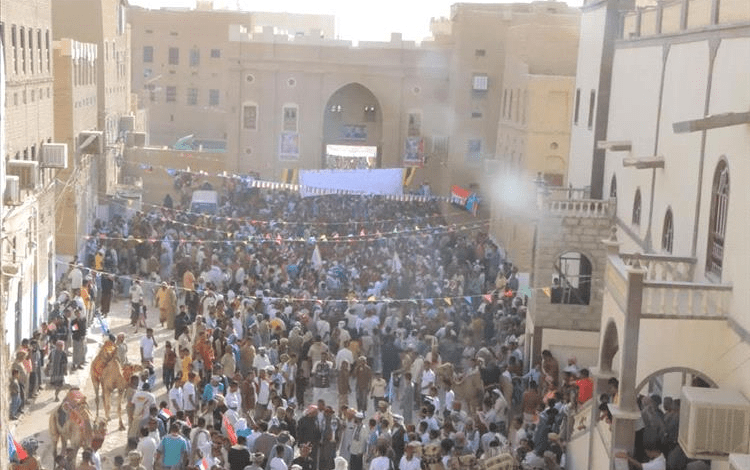 سحيل سيئون يقيم ملك المطالع للألعاب الشعبية الأصالة والتأريخ