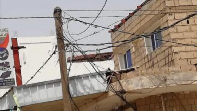 سكان في الحديدة وإب يشكون انقطاع الكهرباء وزيادة التعريفة