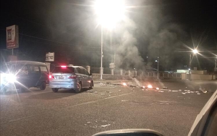 عدن: احتجاجات فجر الاثنين في الشيخ عثمان بسبب انقطاعات الكهرباء