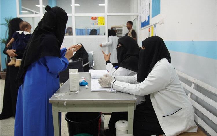 عشرات اليمنيين يلقون حتفهم بسبب تفشي الحميات في اليمن