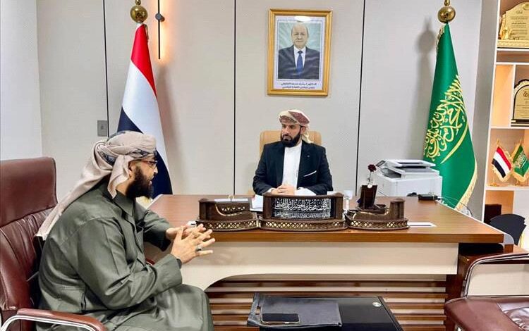 في رحاب مكة المكرمة.. وكيل وزارة الأوقاف الدكتور مختار الرباش يُشيد بثبات الفقيد فضل العطري، ويفتخر بالصبيحة رجالًا وأرضًا