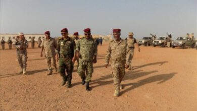 قائد لواء الريان يستقبل لجنه المعايده من قبل قياده المنطقه العسكريه الثانيه