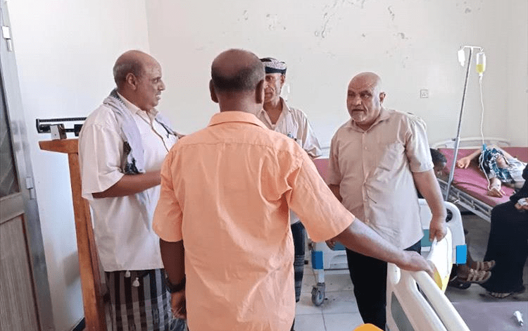 لحج.. الأمين العام للمجلس المحلي ومدير الصحة يتفقدان مستشفى الشط والوحدة الصحية بالمضاربة
