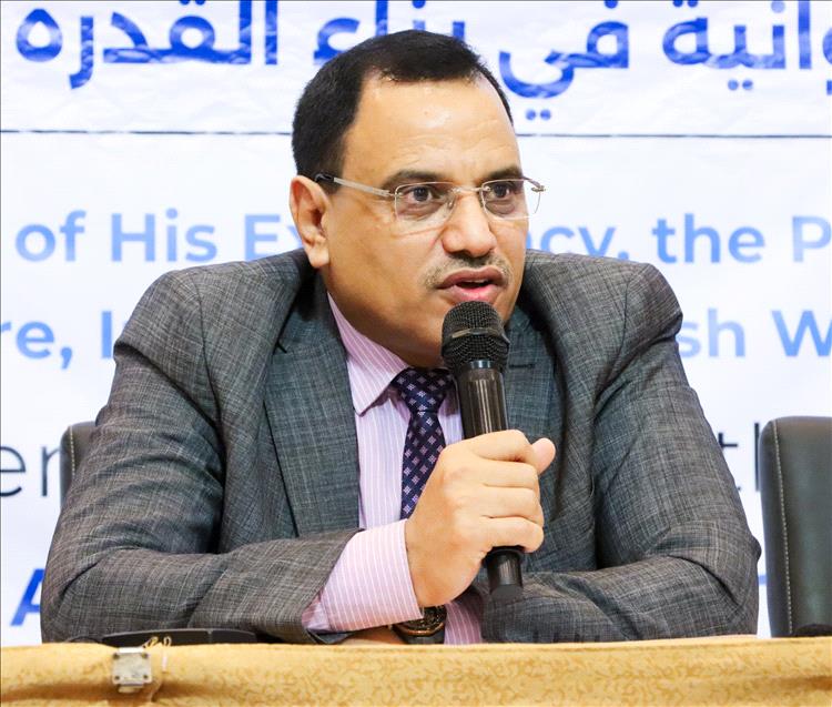 لدى افتتاحه ورشة تأهيل وادي حجر بحضرموت .. الوزير السقطري يشدد على تنفيذ المشروع كنموذج للأمن المائي والغذائي لبلادنا