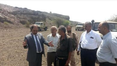 محافظ الضالع يؤكد على أهمية تأهيل وسفلتة خط الدائري الشرقي لمدينة الضالع لتخفيف حالة الازدحام وتنظيم حركة السير