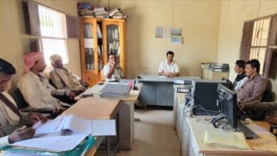 مدير عام رضوم يتفقد مستوى الانضباط الوظيفي للمكاتب ويؤكد أن الأيام القادمة ستشهد المديرية عددًا من الأنشطة التنموية والخدمية
