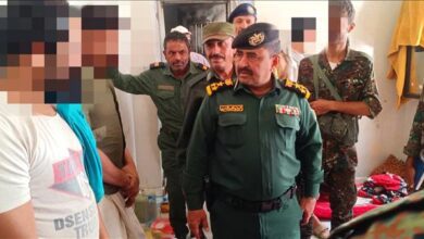 مدير عام شرطة شبوة يتفقد إدارة البحث الجنائي ويشدد على سرعة البت في قضايا المواطنين