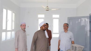 مدير عام مديرية عتق يزور مركز الرباط الصحي ويشيد بالخدمات الطبية المقدمة