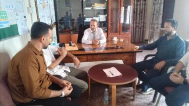 مدير عام مكتب الصحة العامة والسكان بمحافظة أبين يلتقي بوفد من منظمة الإنقاذ الدولية