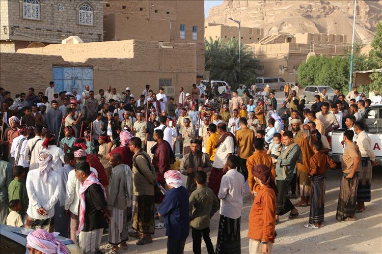 مدينة عينات التاريخية تختتم احتفالاتها العيدية بمهرجان الأحفاد على طريق الأجداد .