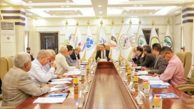 وزير النقل يترأس اجتماعاً بقيادات هيئات ومؤسسات الوزارة لمناقشة مصفوفة الأولويات الحكومية العاجلة