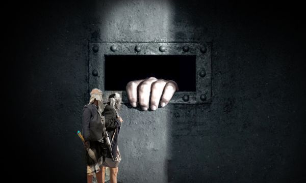 الاتحاد الأوروبي يجدد دعوته للإفراج عن الموظفين المختطفين