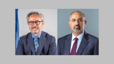 الزُبيدي وممثل الاتحاد الأوروبي يناقشان المستجدات السياسية والأمنية في اليمن