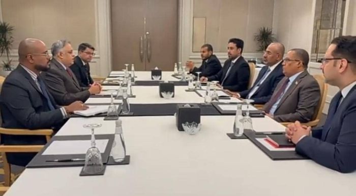 الزُبيدي يبحث مع السفيرة الفرنسية جهود دعم الاقتصاد ويؤكد: لا مفاوضات مع جماعة مصنفة إرهابية