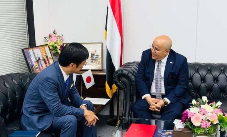 السفير السنيني يبحث مع وزير الدولة الياباني تعزيز التعاون المشترك