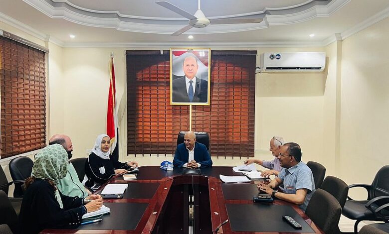 الشرجبي يناقش مع وفد الصليب الأحمر الدولي التحضيرات لورشة تطوير قطاع المياه في عدن