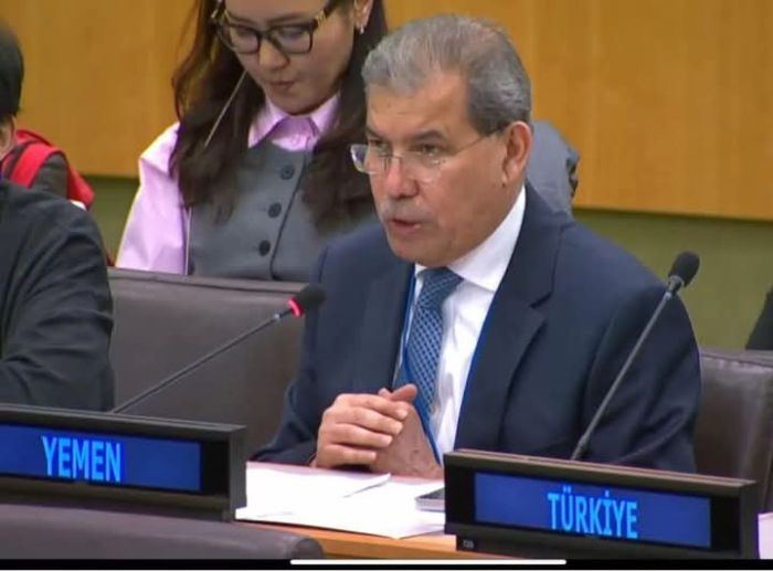 اليمن يدعو إلى تحرك دولي لوقف تجنيد الأطفال من قِبل مليشيا الحوثي