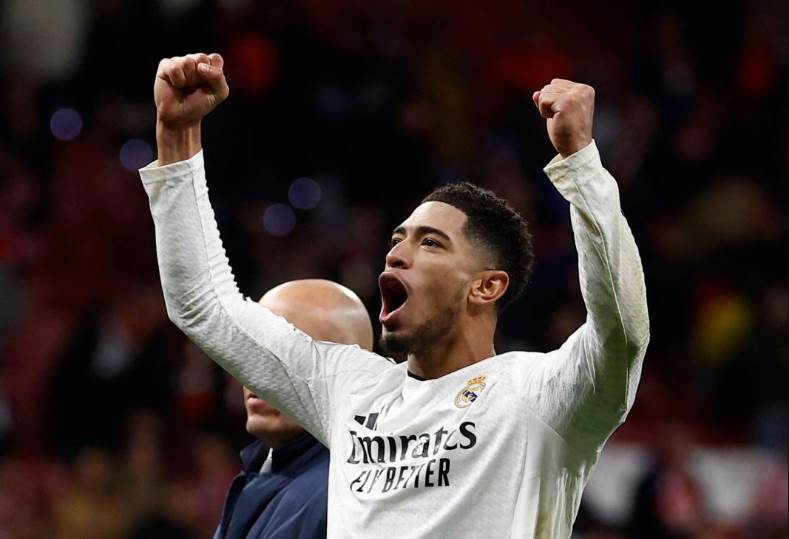 جود بيلينجهام لاعب وسط ريال مدريد