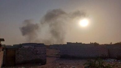 جيش الاحتلال يعاود قصف ميناء الحديدة بصواريخ من السفن الحربية