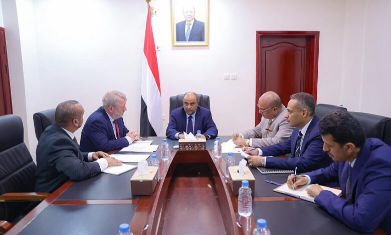 رئيس الوزراء يستقبل في عدن ممثل منظمة اليونيسيف