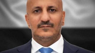 عضو مجلس القيادة طارق صالح يطمئن على أوضاع الحجاج اليمنيين