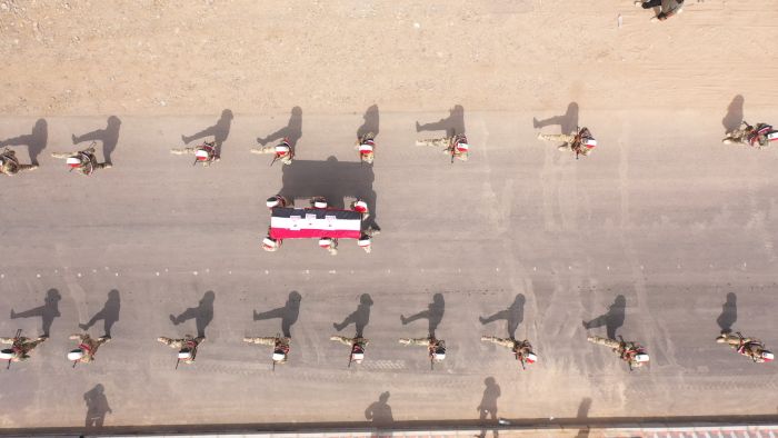 فيديو| المقاومة الوطنية تودع الشهيد بندر العنس بتشييع رسمي وشعبي