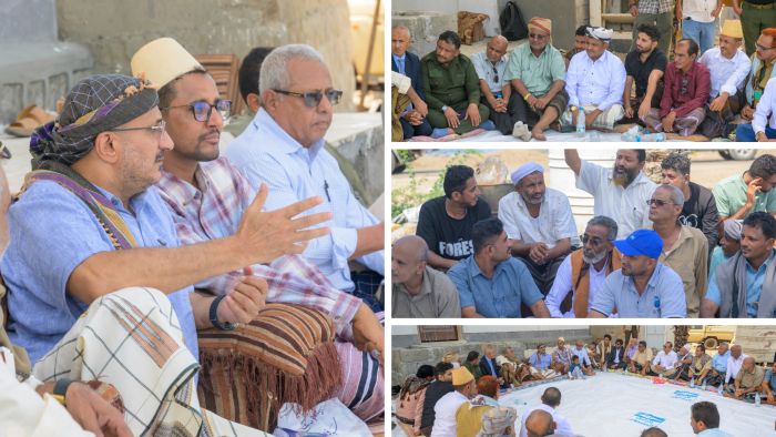 فيديو| في زيارة معايدة إلى الخوخة.. طارق صالح: هذه عاصمة تحرير الحديدة ولن تنتصر البندقية إلا بدعم المجتمع