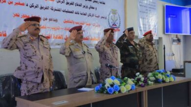 محور تعز يفتتح معهد الشهيد الحمادي لتأهيل القادة ويدشّن الدورة الأولى قادة كتائب