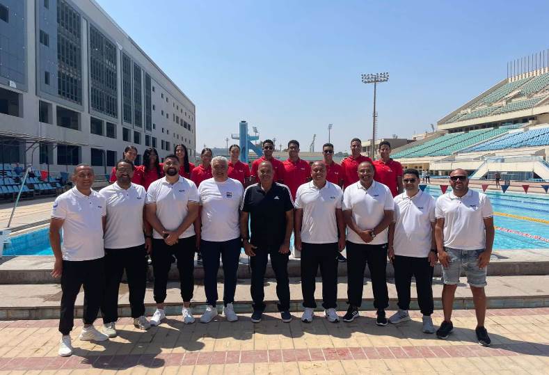 منتخب السباحة بالزعانف