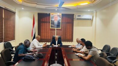 وزير المياه والبيئة يبحث مع منظمة سمارتيان بيرس تدخلاتها في قطاع المياه