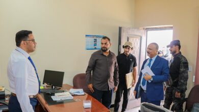 وزير النقل يتفقد مستوى الانضباط الوظيفي في ديوان الوزارة بعد إجازة عيد الأضحى