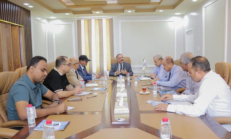 وزير النقل يناقش ترتيبات تسريع تشغيل رحلات شركات الطيران الخاصة الاستثمارية