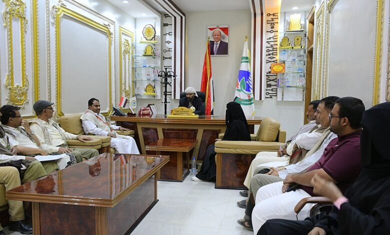 وكيل مأرب يتفقد الانضباط الوظيفي عقب اجازة عيد الاضحى المبارك