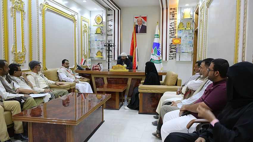 وكيل مأرب يتفقد الانضباط الوظيفي عقب اجازة عيد الاضحى المبارك