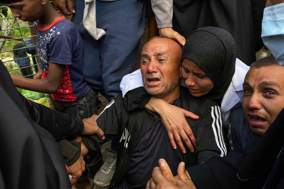 8 شهداء في قصف للاحتلال على مدينة غزة ومخيم النصيرات