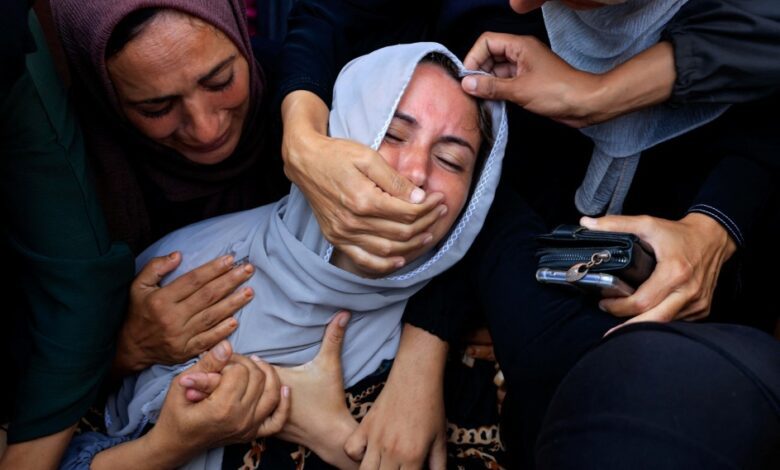 8 شهداء في قصف الاحتلال خيمة نازحين بمواصي خان يونس