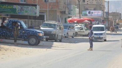 اخبار-حضرموت-|-#شرطة-مديرية-#حورة-ووادي-العين-تضبط-متهماً-بسرقة-معدات-من-مدرسة-الكفاح